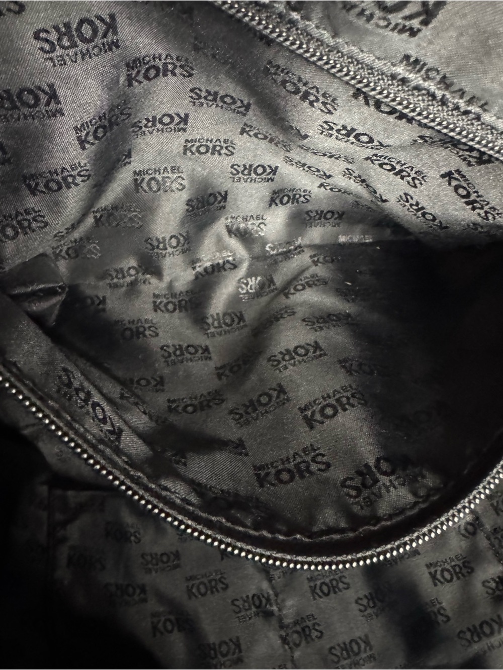 #414 Michael Michael Kors Chelsea Large Whipped Pebbled Leather Shoulder Tote - Picture 17 of 17